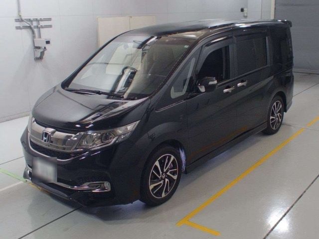 30448 Honda Step wagon RP3 2015 г. (CAA Chubu)